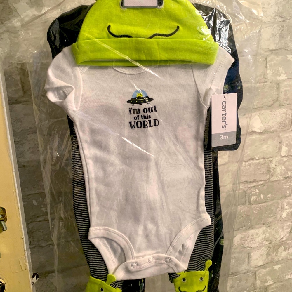 3 month old 4pc set NWT